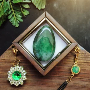 Yeşim Taşı - (Jade) Takı