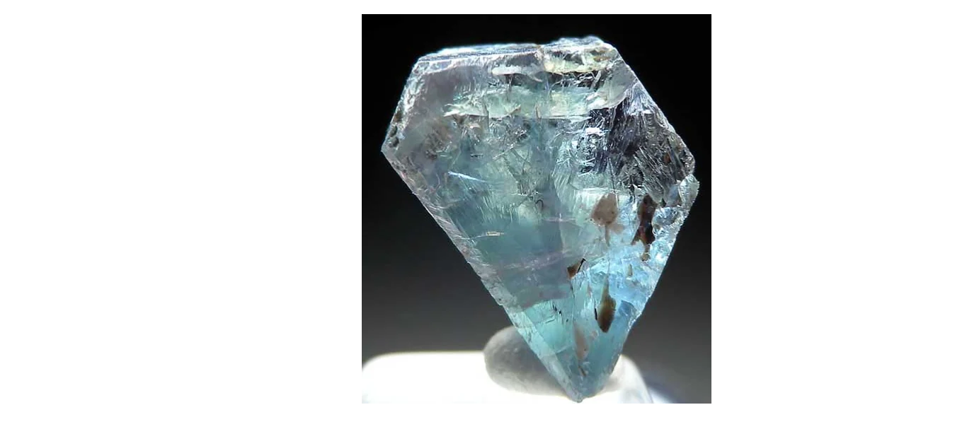 Renk Değiştiren Taşlar Aleksandrit (Alexandrite)