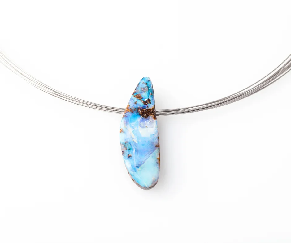 Opal Taşlı Kolye