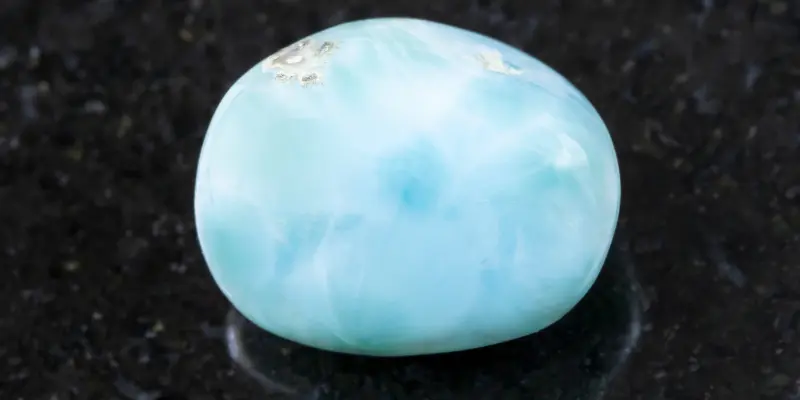Larimar Taşı: Nedir, Özellikleri Nelerdir?