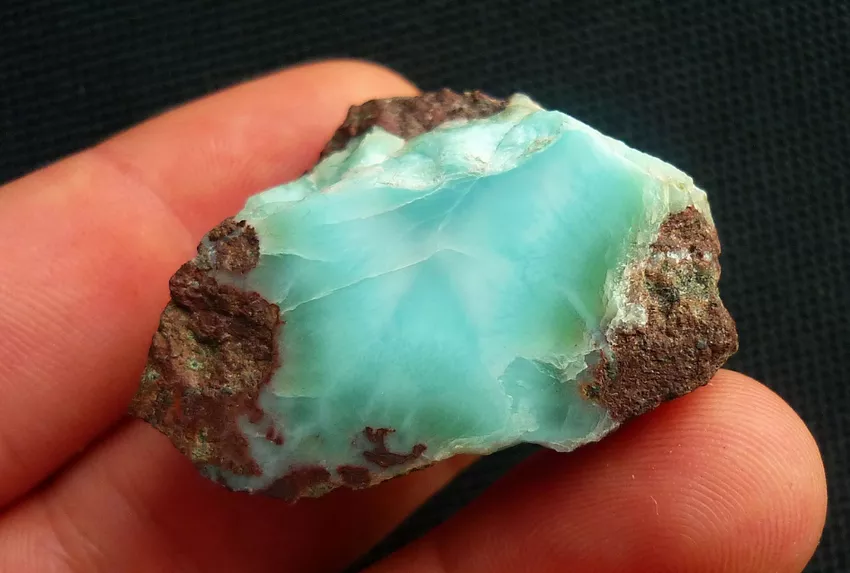 Larimar Taşı