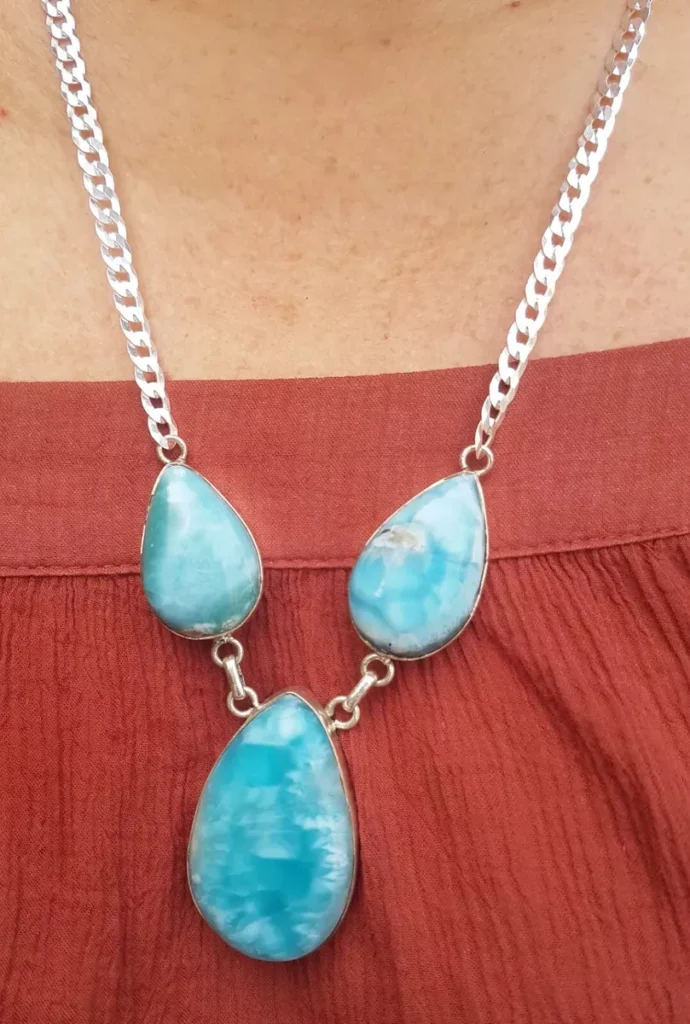 Larimar Taşı