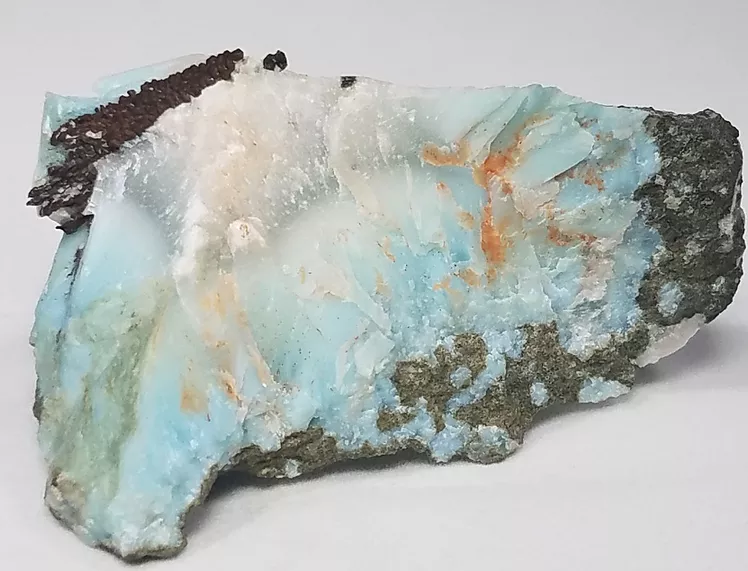 Larimar Taşı