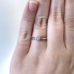 3 Karat Tektaş Yüzük