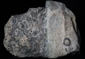 Siyenit Taşı