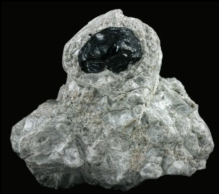 Obsidyen Taşı